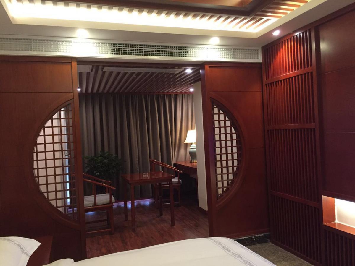 Mingshan Hotel Čcheng-tu Exteriér fotografie