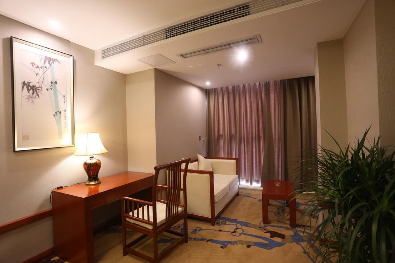 Mingshan Hotel Čcheng-tu Exteriér fotografie