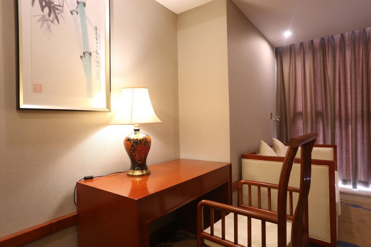 Mingshan Hotel Čcheng-tu Exteriér fotografie